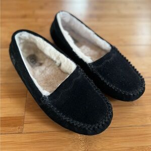 Women’s Ugg slippers